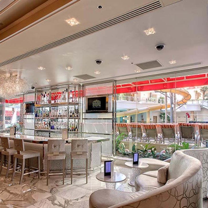 1. GOLDEN NUGGET ICE BAR